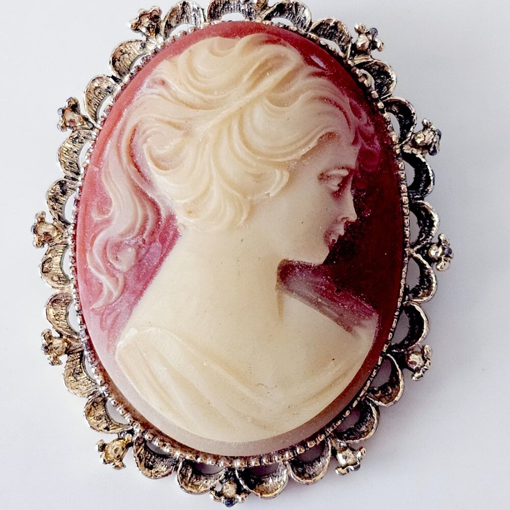Brooch Lot - Picture 2 of 14